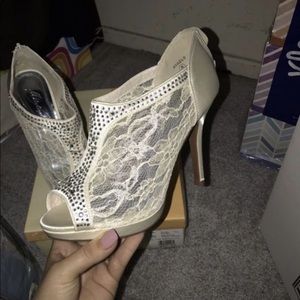 Cream/white ankle bootie heels